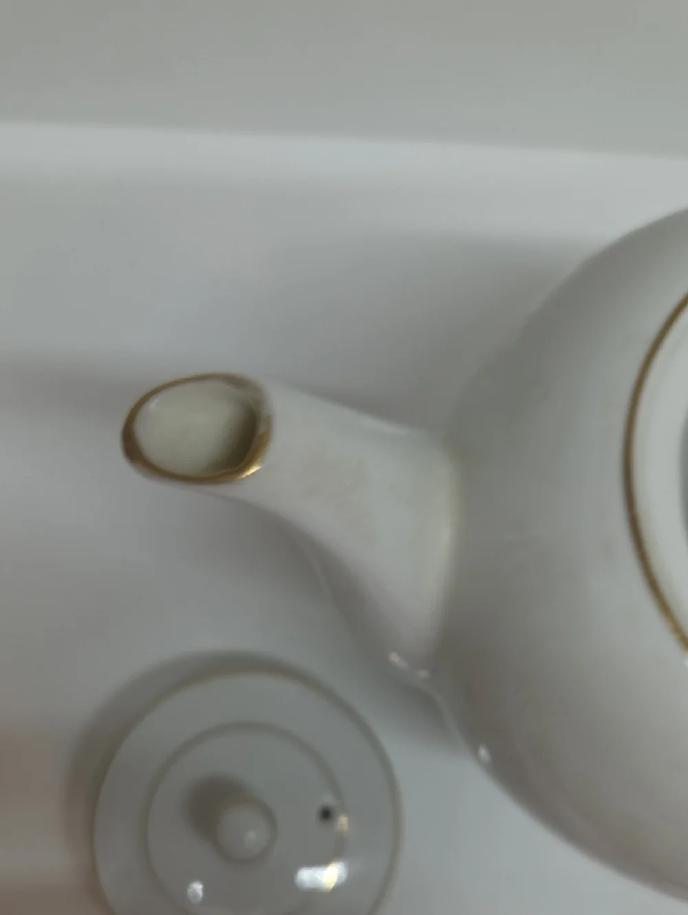 Tea Pot - Picture 8 of 11